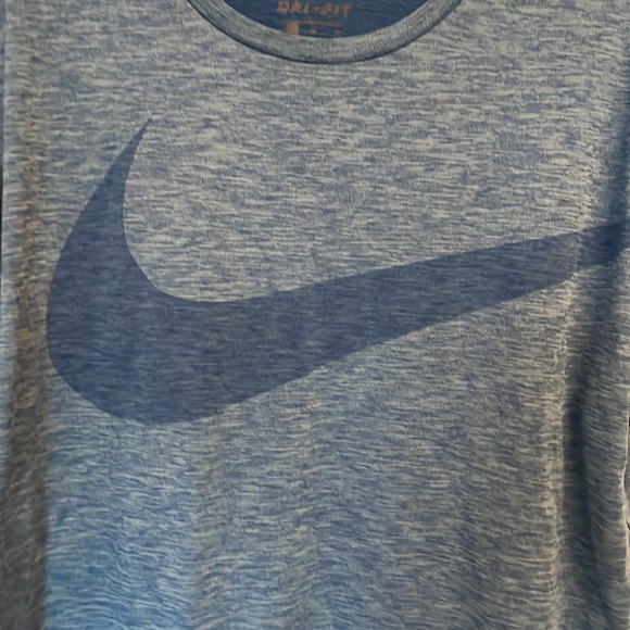 Nike tee shirt - Picture 2 of 6